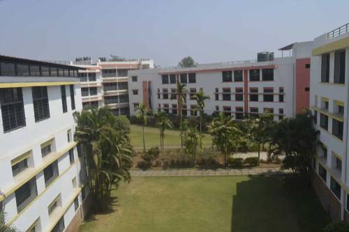 LAXMI VIDYAPEETH Sarigam ,Valsad-overview